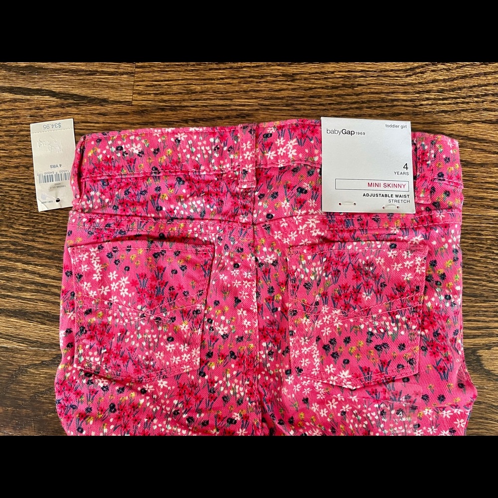 NEW Girls clothes - 4T - Picture 4 of 10